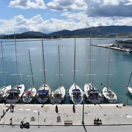 Dea Blu In Apartment Volos